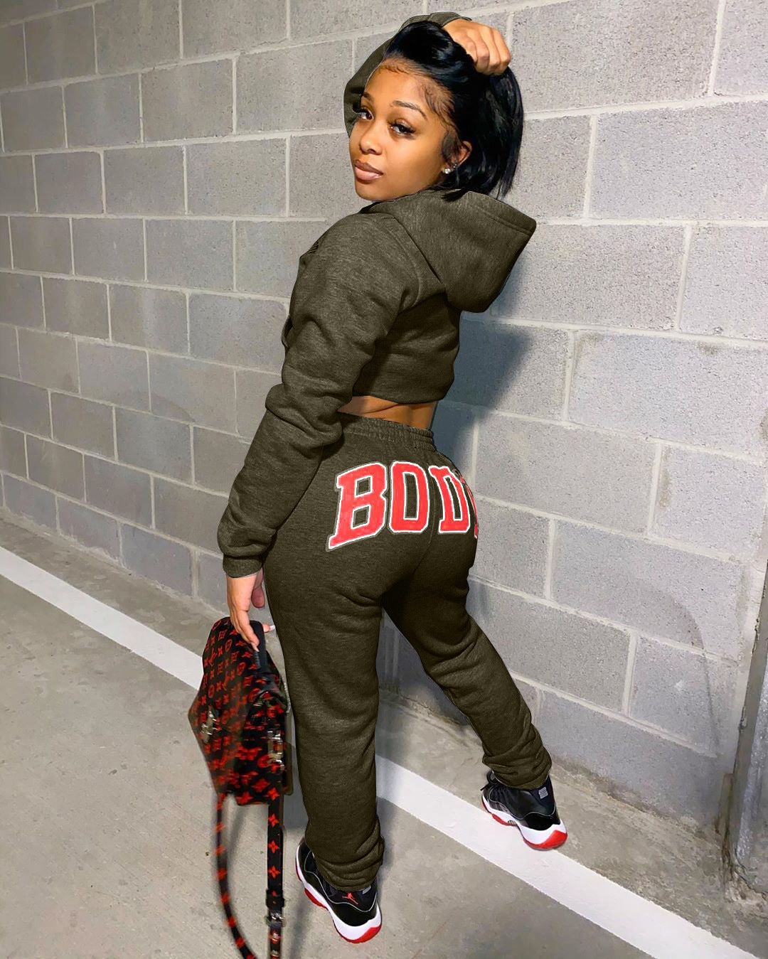 Solid color sweatshirt sports letter suit (Body)
