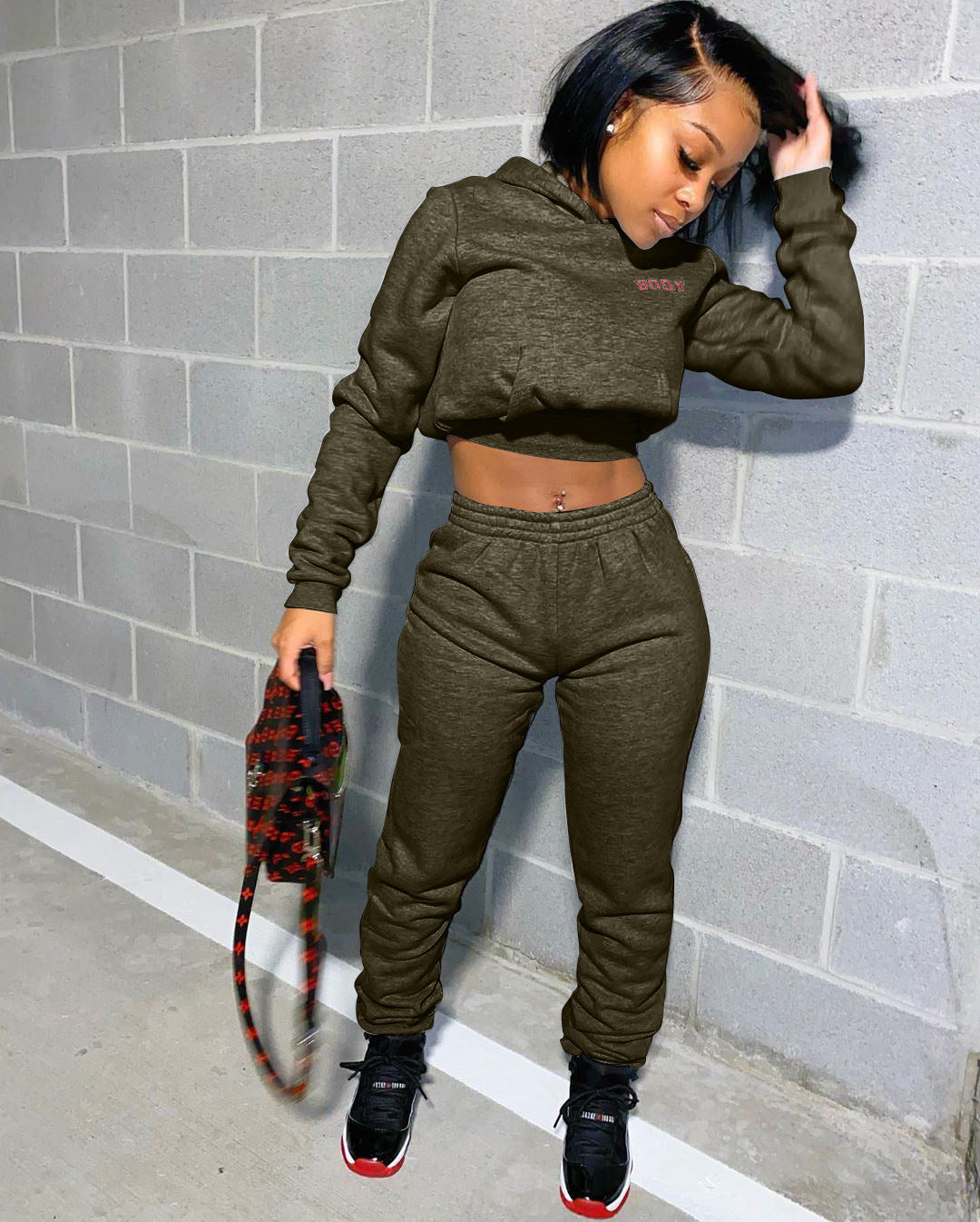 Solid color sweatshirt sports letter suit (Body)