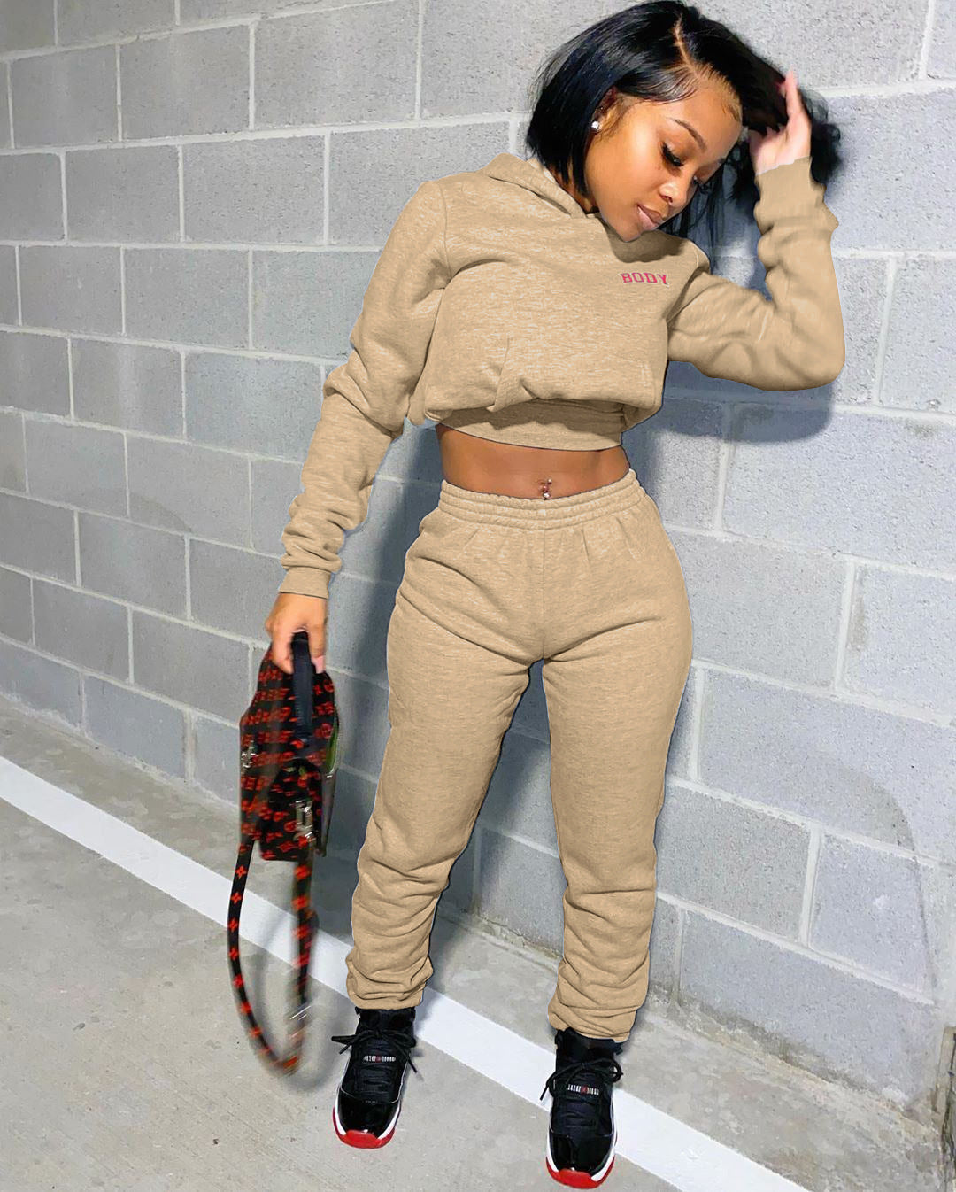 Solid color sweatshirt sports letter suit (Body)